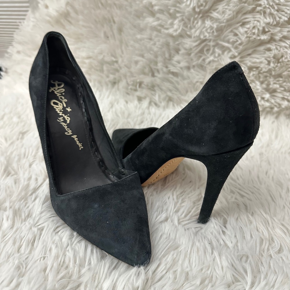 Alice and Olivia Dina Pointed Toe Stiletto Heels Black Suede sz 38 Eu / 7.5 US‎